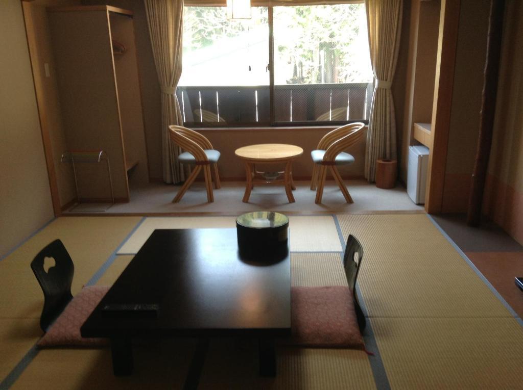 Hotel Bergtour Marukita Hakuba Exterior foto